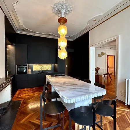 Le Palais De Verdun - 3 Ch-6p - 140 M2 Apartment *